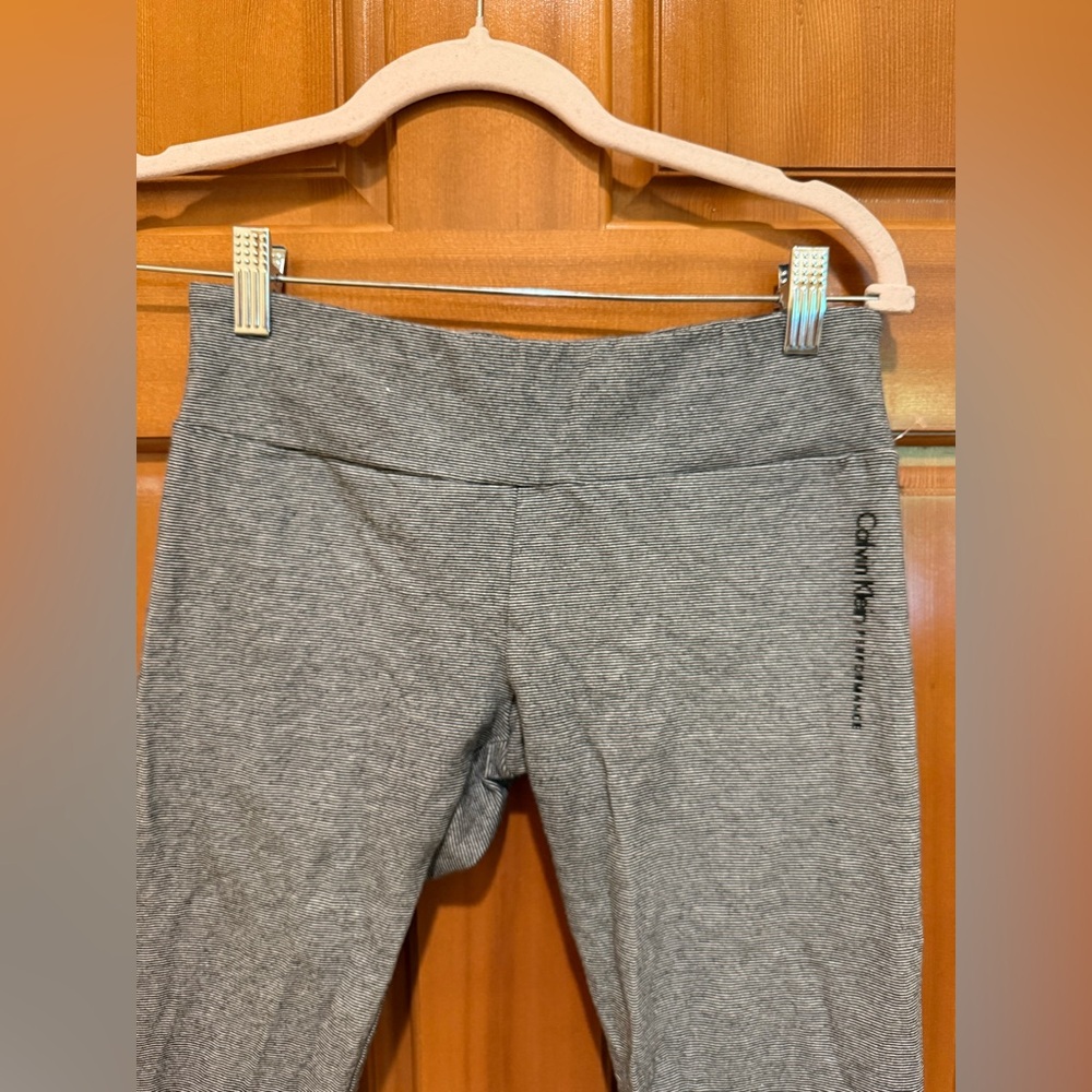 Calvin Klein Performance cropped leggings